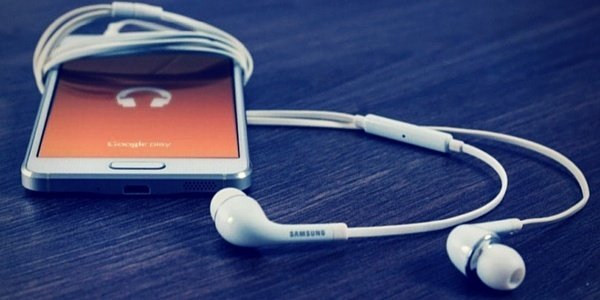 promotional conference bags ideas filled with earphones