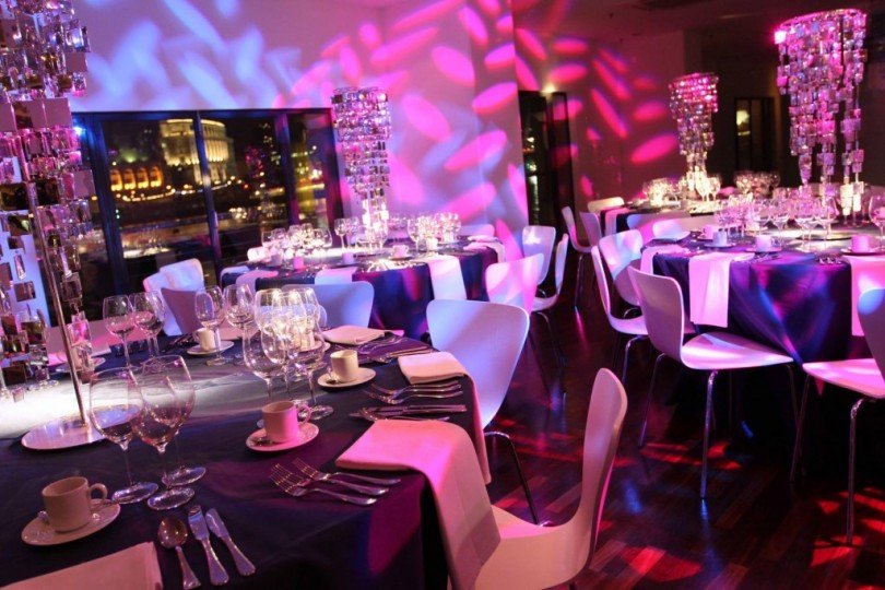 691_313a-corporate-christmas-party-at-oxo2-beside-the-river-thames-in-central-london